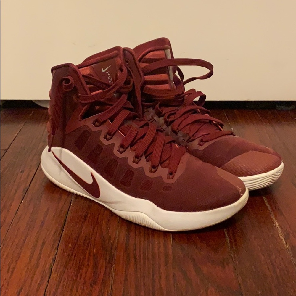 Nike hyperdunk 2016 size 8